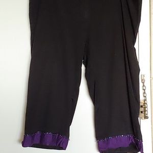 VENEZIA BY LANE BRYANT CAPRI PANTS